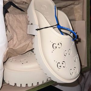 Gucci slides cream brand new size 39 authentic